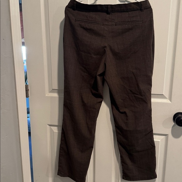 Lee Relaxed Fit Brown Textured Pants - Picture 3 of 4